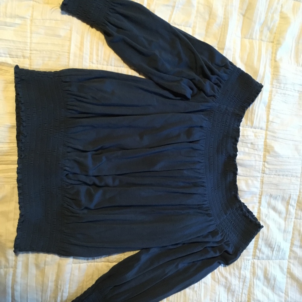 Cute top, Can be worn as a crop top or normal